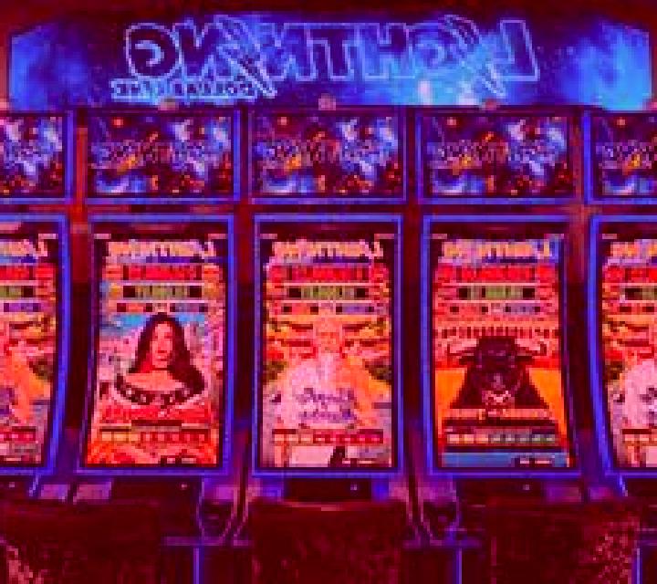 Lightning Woman online slot