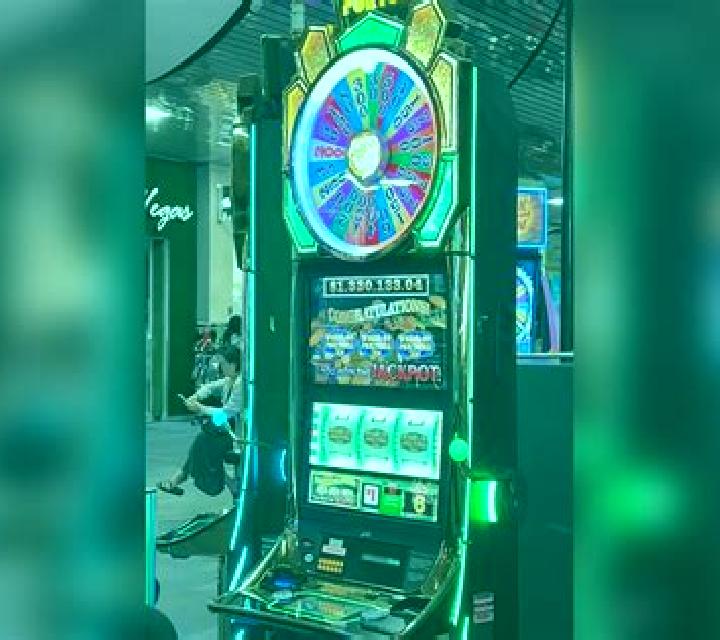 Lights of Vegas slot machine