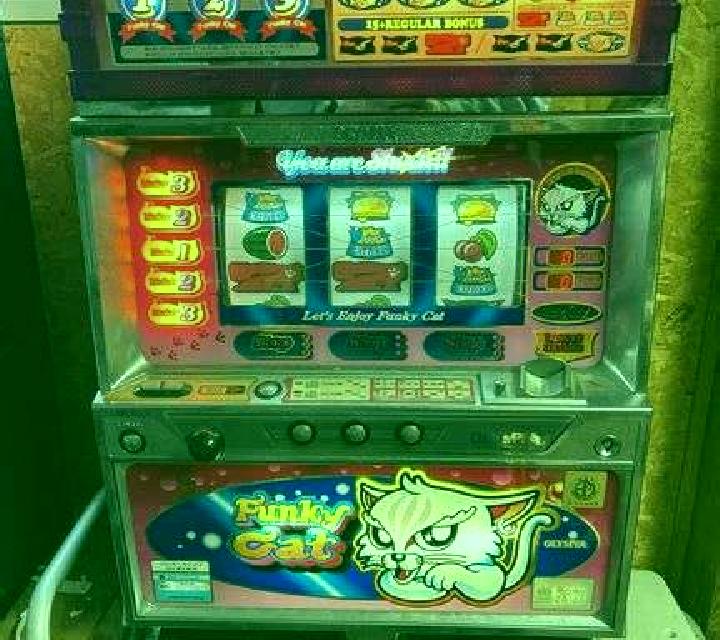 Limbo Cat slot machine