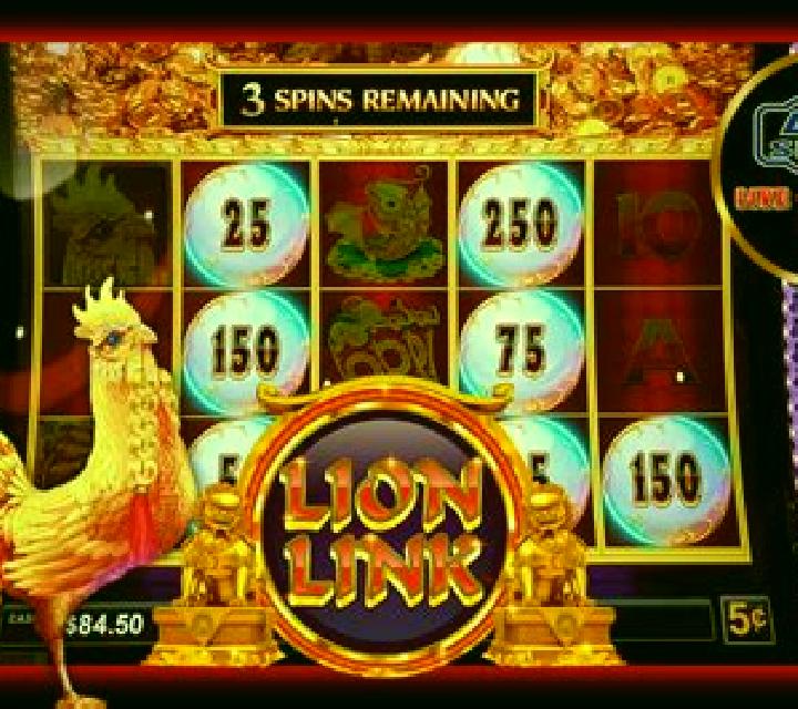 Lion Link Prosperous Rooster slot machine