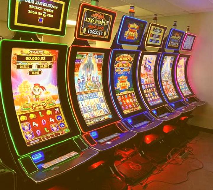 Lobby Live Casino (Authentic Gaming) slot machine