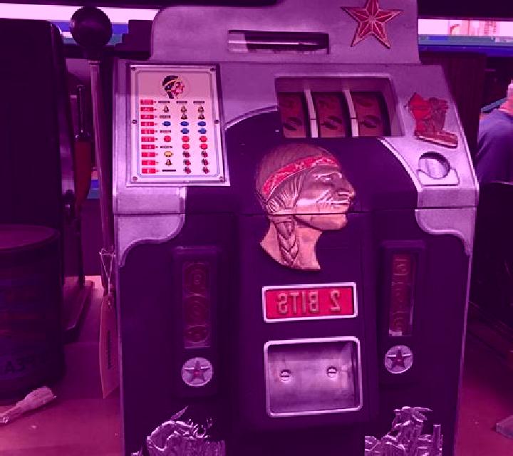 Lock and Key slot machine