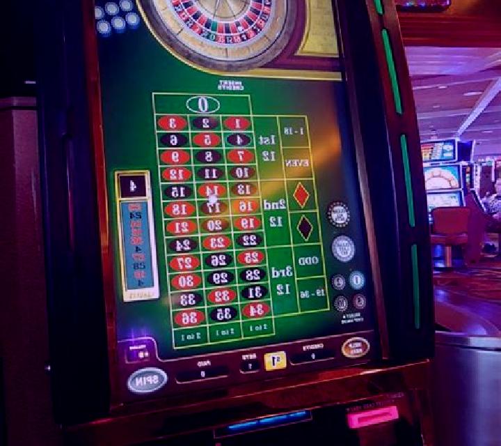 Lotto Roulette slot machine