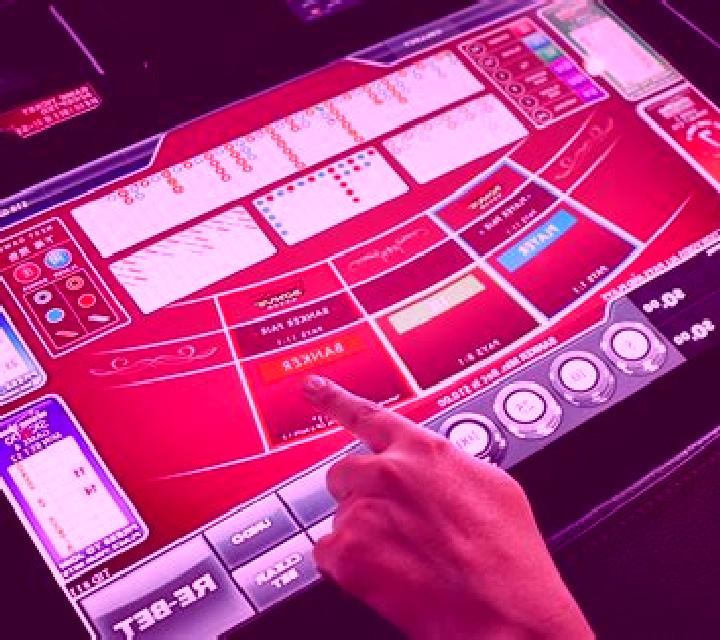 Lounge Baccarat slot machine