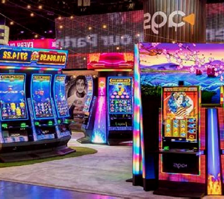 Lucha Bros slot machine