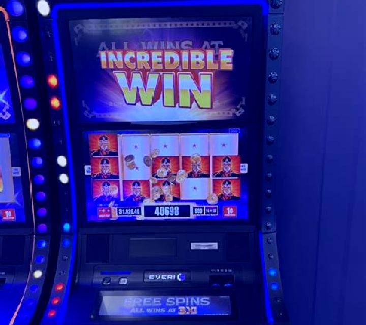 Lucha Libre Wins slot machine