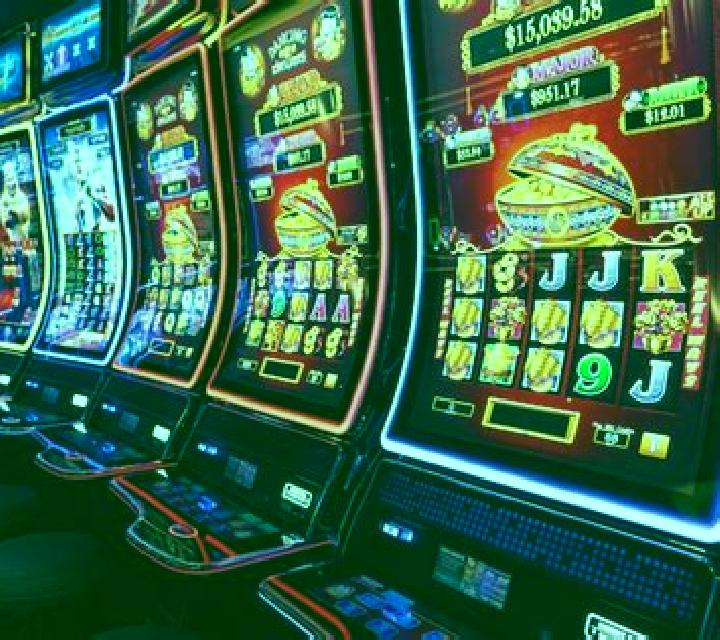 Lucky 7 Blackjack slot machine