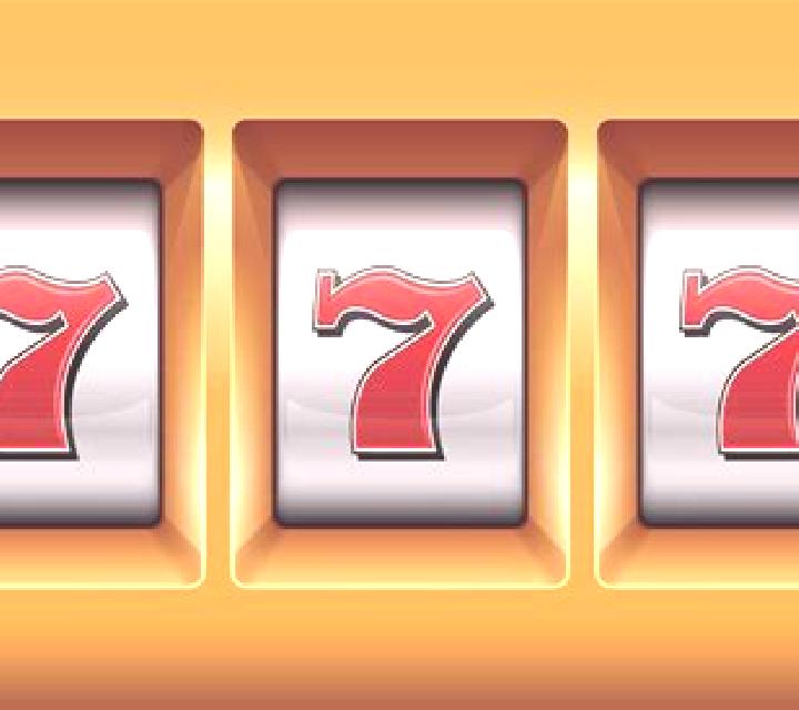 Lucky 77 slot machine