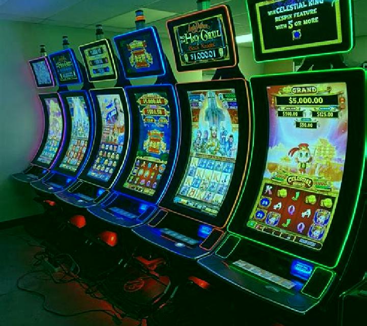 Lucky 8 (XIN Gaming) slot machine