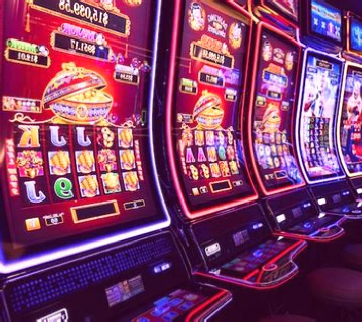 Lucky Blackjack slot machine