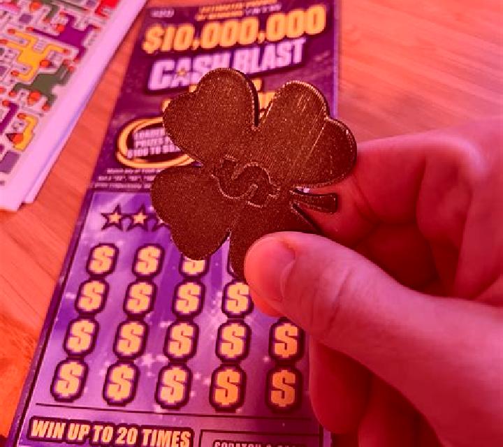 Lucky Clover Scratch online slot