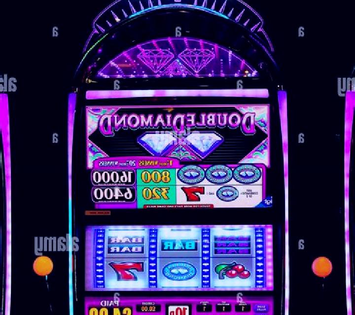 Lucky Coin and Green Diamond slot machine