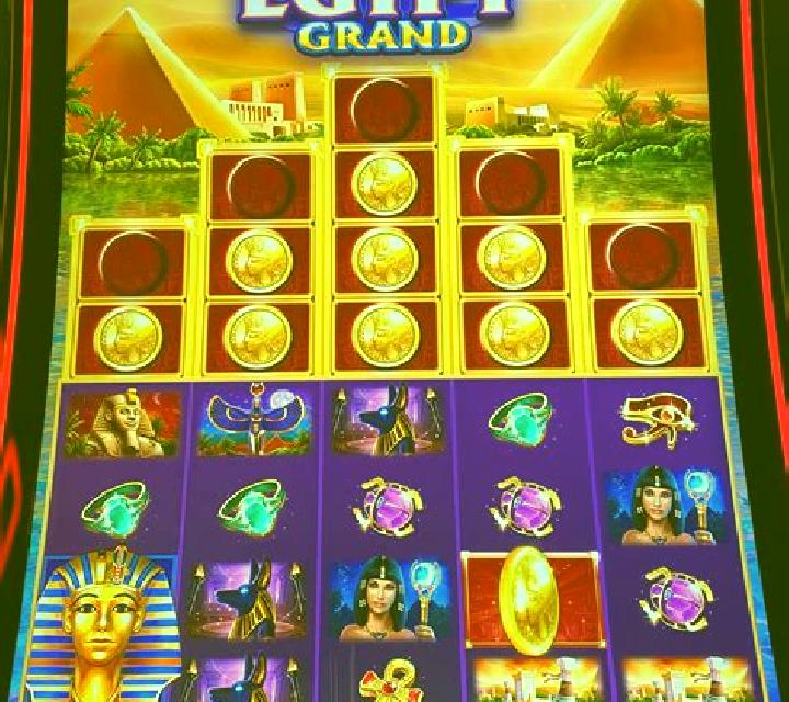 Lucky Egypt slot machine