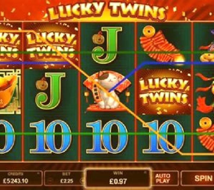 Lucky Joker Twins slot machine