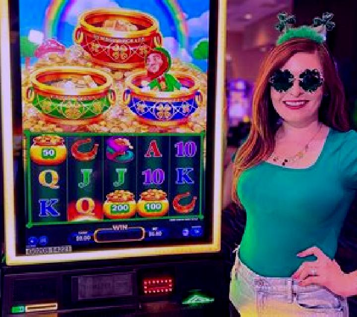 Lucky Leprechaun (Triple Profits Games) slot machine