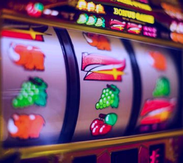 Lucky Mine (Hotdog Gaming) slot machine