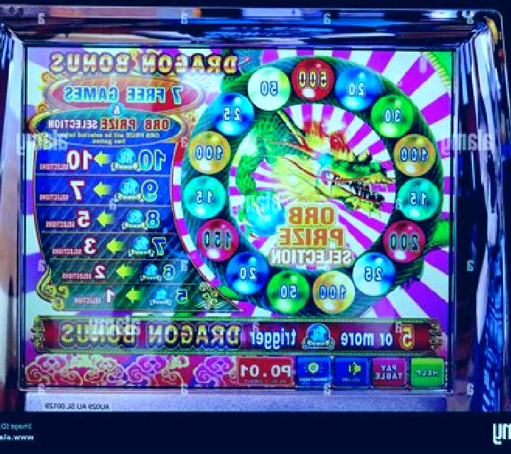 Lucky Orbs slot machine