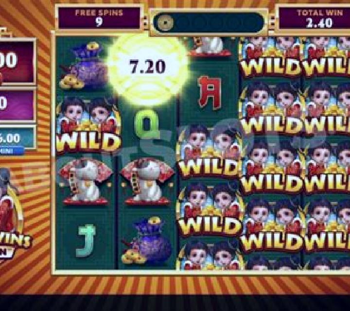 Lucky Twins Spin Royal slot machine