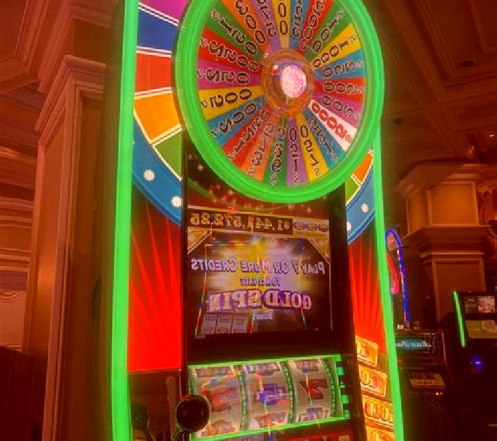 Luxury Destinations online slot