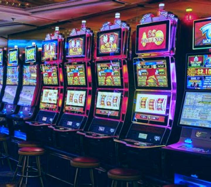 Luxury Destinations slot machine