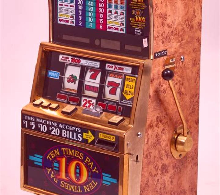 Luz de Draco 10 slot machine