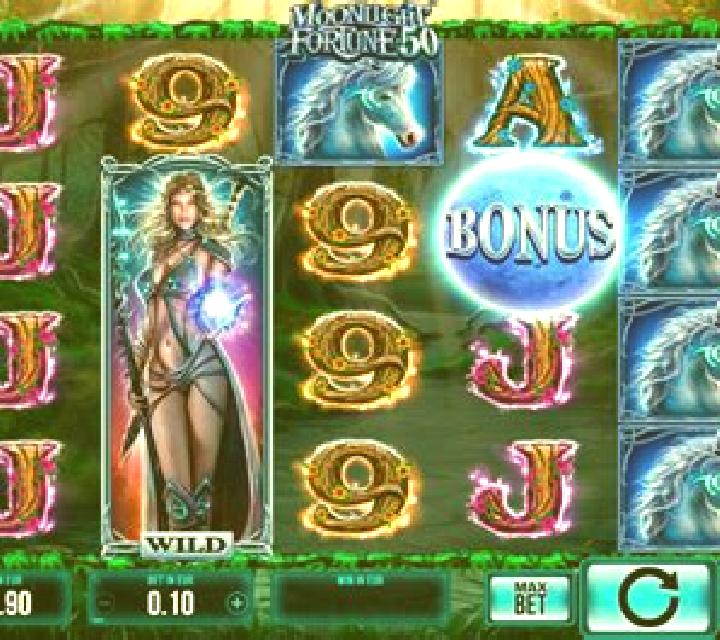 Madame Moonlight slot game