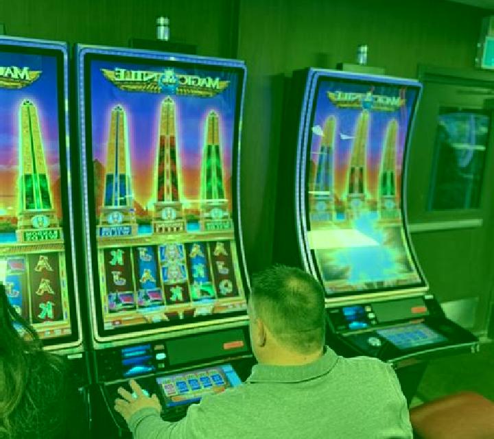 Magic Castle slot machine