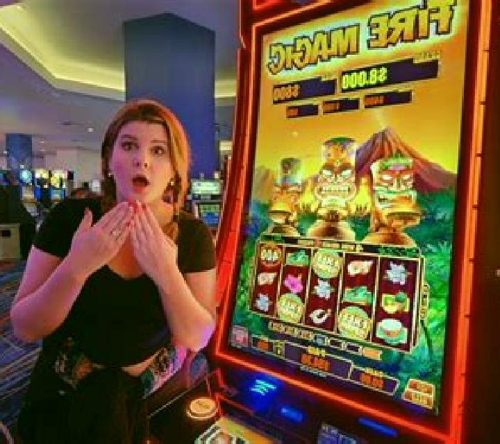 Magic Show slot machine