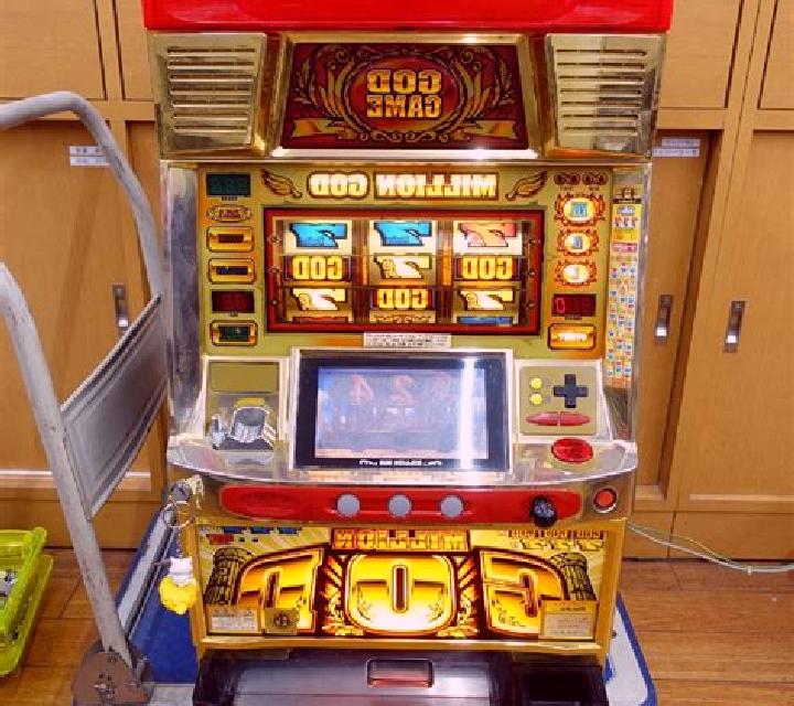 MahJong God slot machine