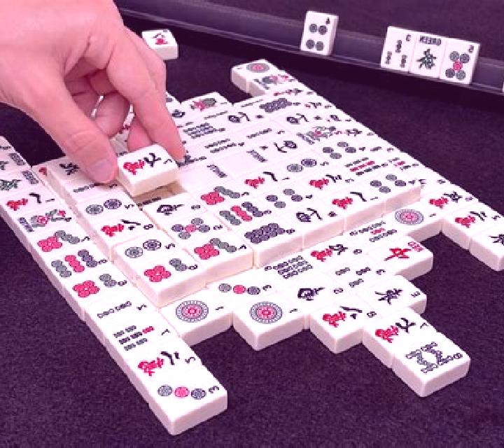 Mahjong Ready Hand slot game