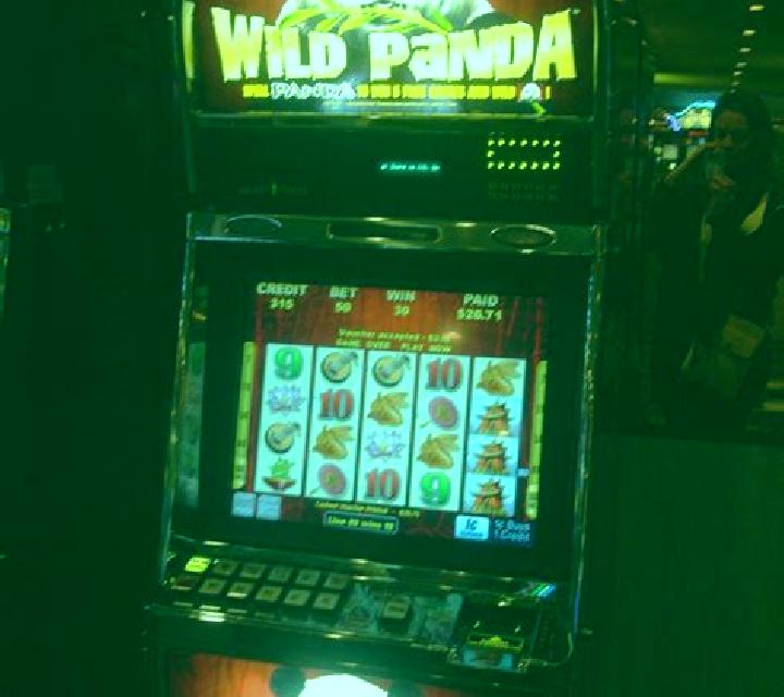 Majestic Panda slot machine