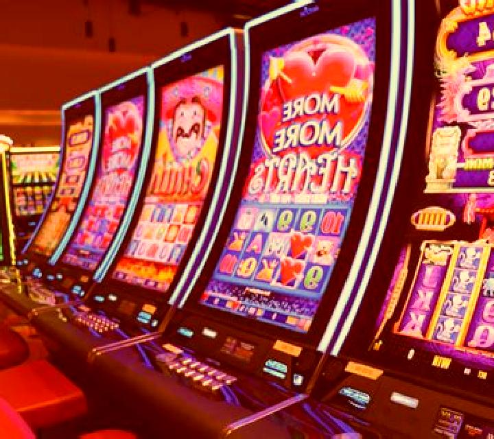 Mardi Gras Super Wins slot game