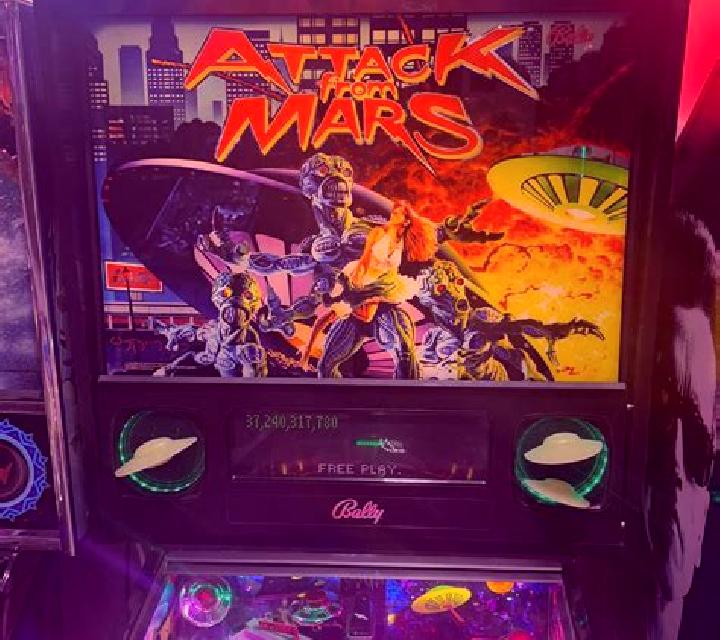 Martians Attack slot machine