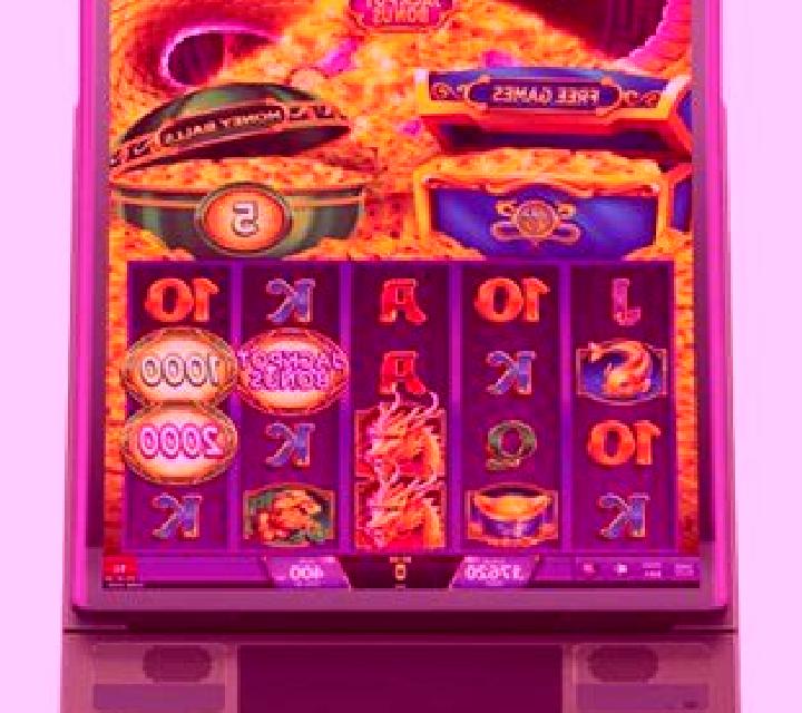 Maxline Treasures slot machine