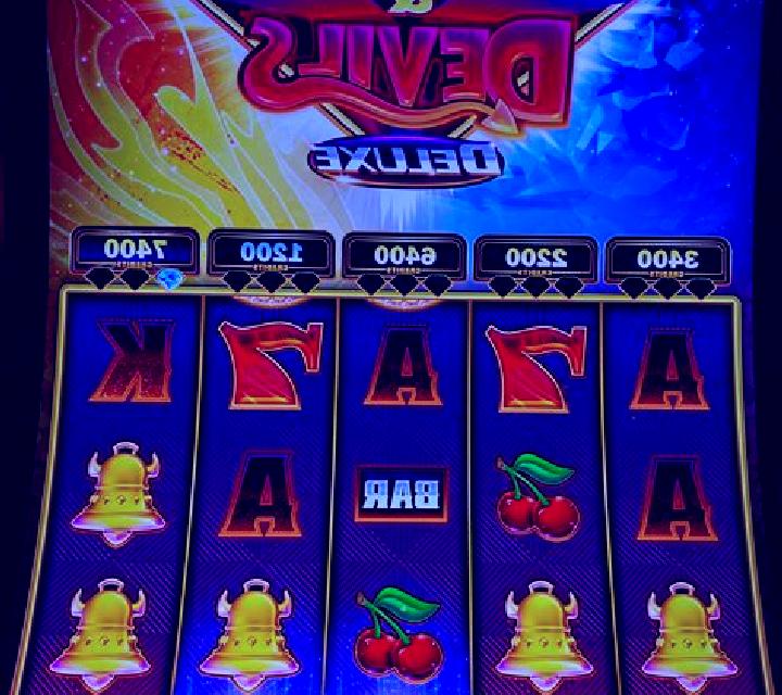 Mega Lucky Diamonds slot game