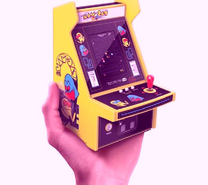 Mega Player Retro Edition slot game
