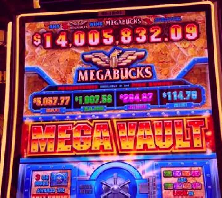 Mega Volcano: Running Wins slot machine