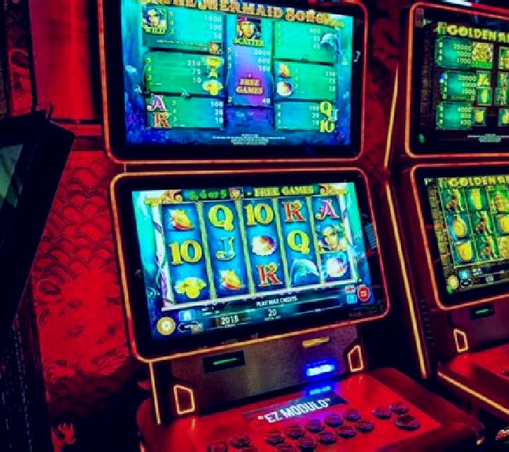 Meowfia slot machine