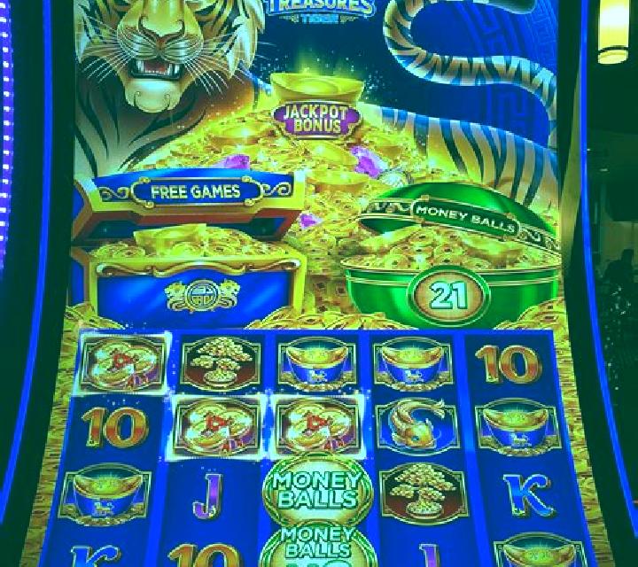 Midas Treasure slot machine
