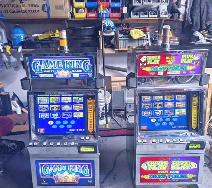 Mighty 40 slot machine