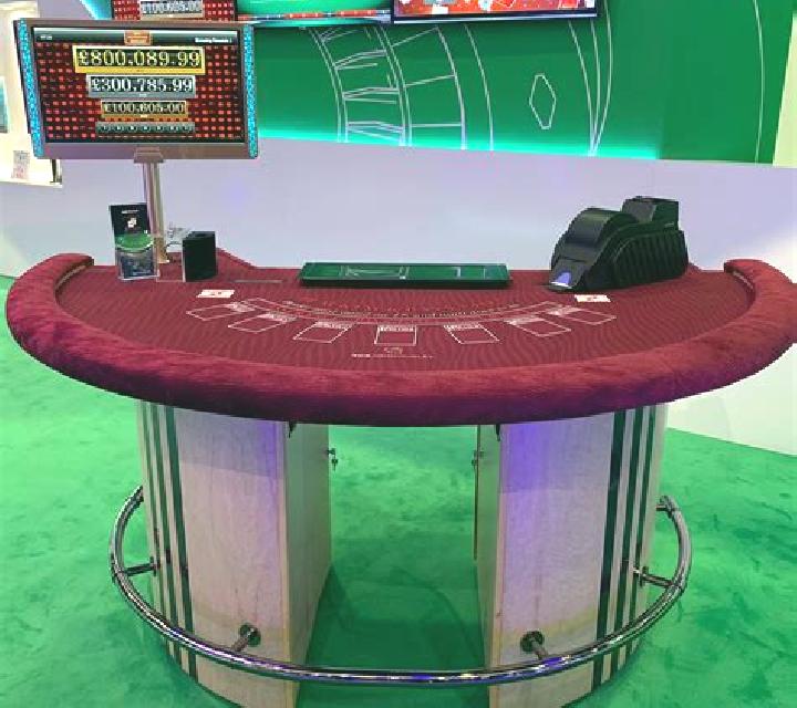 Mini Blackjack High Limit slot