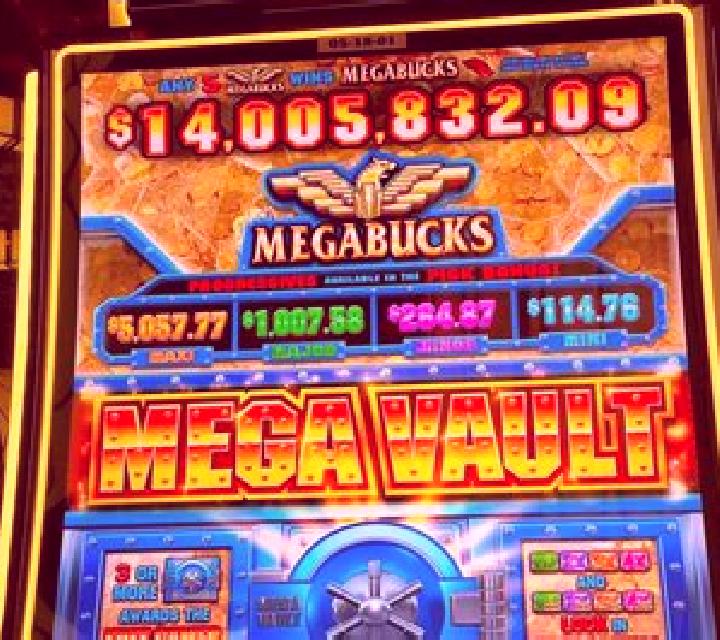 Mini Mega Cash slot machine
