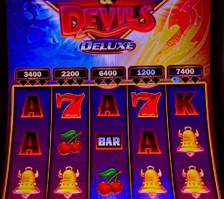 Mission Hot Diamonds slot machine