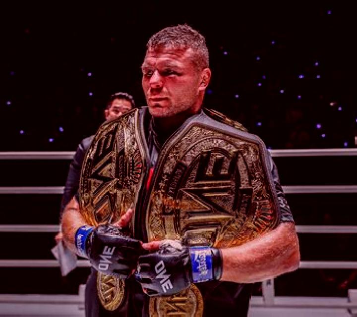 MMA Champions slot game