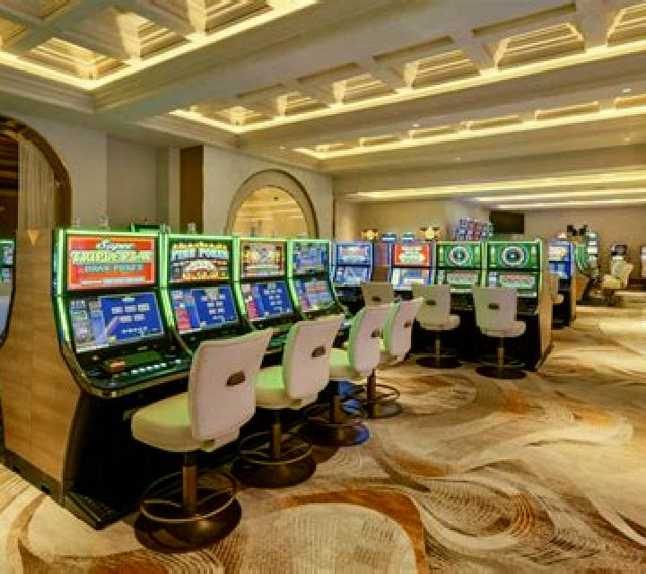 Molly s Ranch slot game