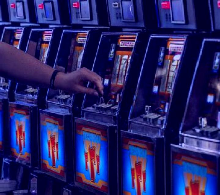 Monkey Drop slot machine