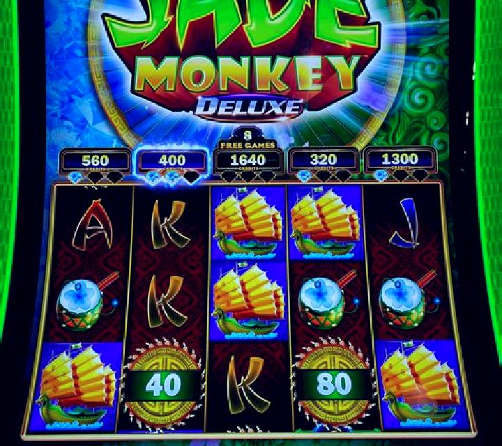 Monkey Party slot machine