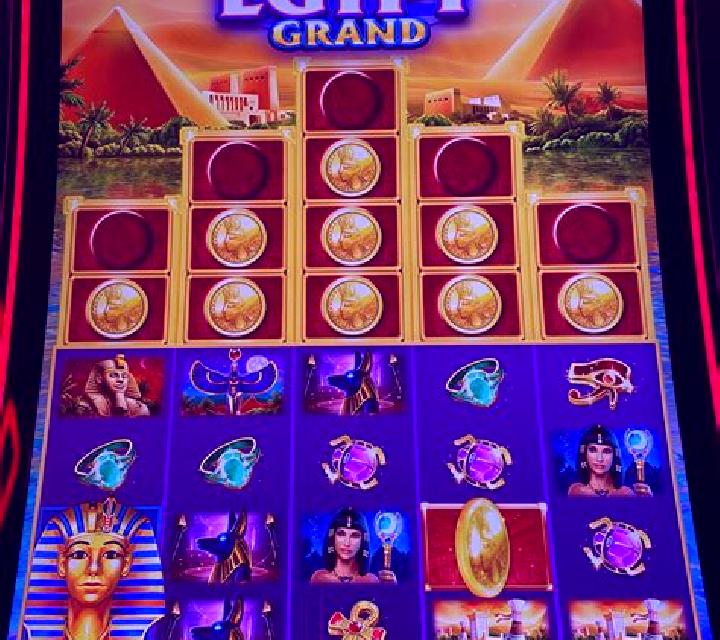 Moon Of Egypt slot machine