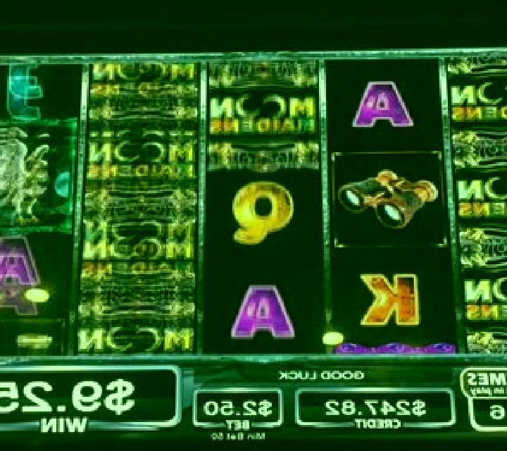 Moon Rising slot machine