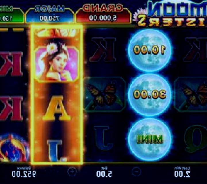 Moon Sisters slot machine
